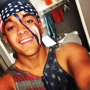 Meet your Posher, Damion